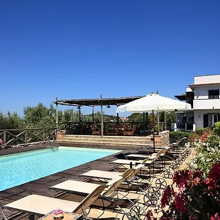 Sleeps 4 Pool Air Con Wifi T227219 Torca