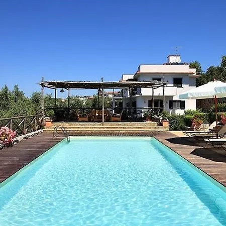 דירה Sleeps 4 Pool Air Con Wifi T227219 Torca
